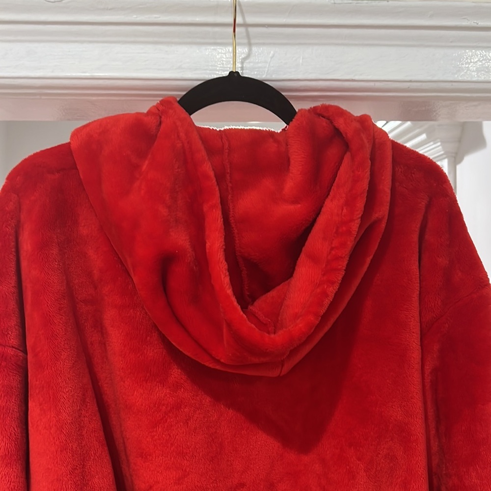 Over it red size Large furry teddy crop sweater - Picture 7 of 7